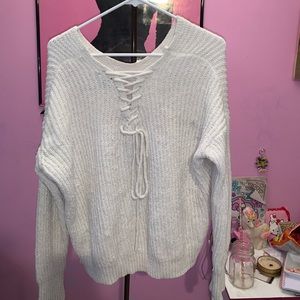 COZYYY beigy white fuzzy sweater🦋